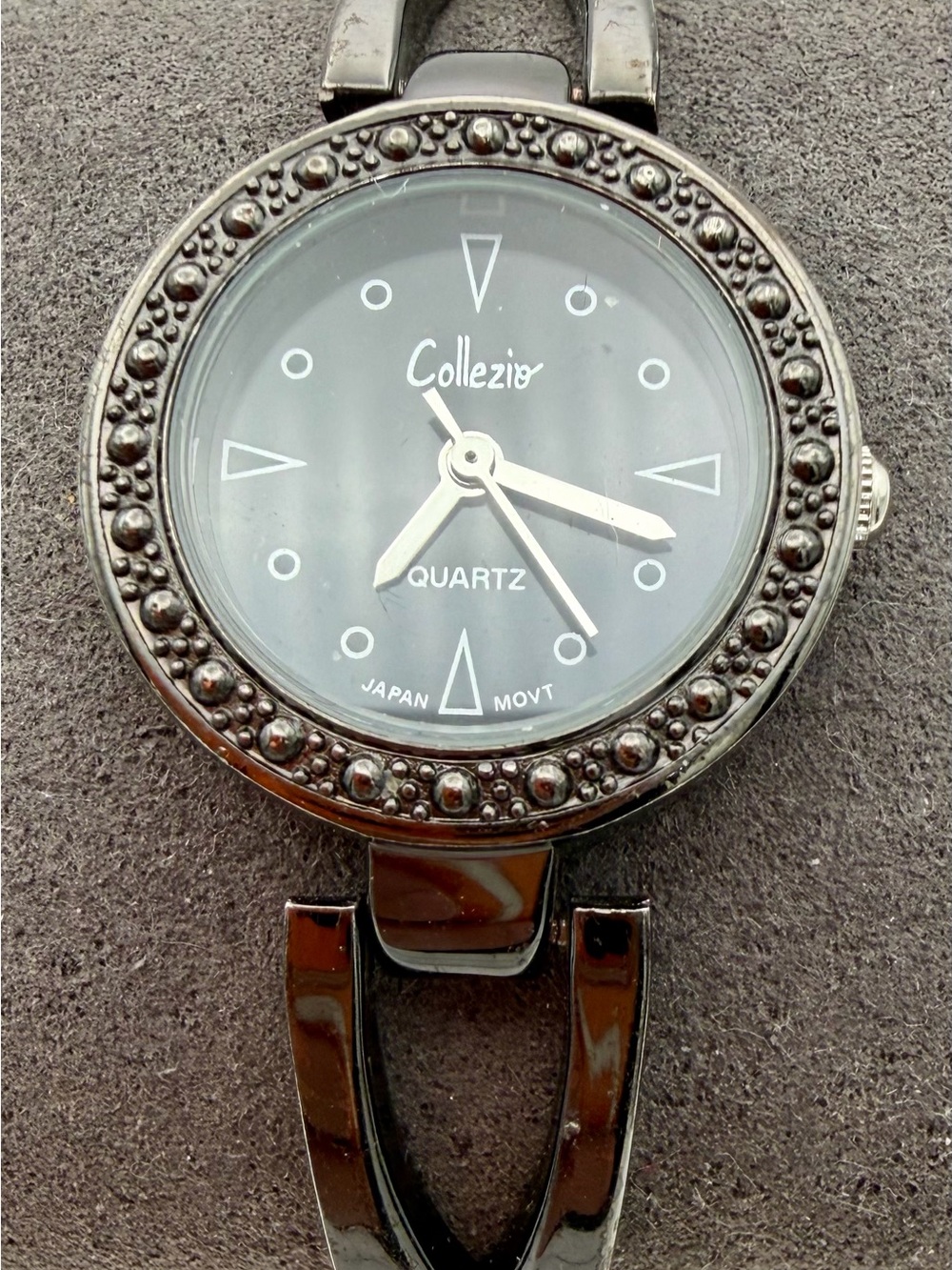Collezio Women's Black Beaded Quartz Bracelet Watch